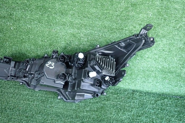 Frontscheinwerfer Toyota Corolla 81110-02X10 Rechts Scheinwerfer Headlight SCH7683294791sy