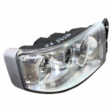 Laden Sie das Bild in den Galerie-Viewer, Frontscheinwerfer Renault 7482588692 Rechts Scheinwerfer Headlight SCH7685377099ve