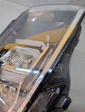 Load image into Gallery viewer, Frontscheinwerfer VW 7L1941006B Rechts Scheinwerfer Headlight SCH7685875284qv