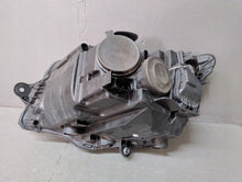 Load image into Gallery viewer, Frontscheinwerfer VW 7L1941006B Rechts Scheinwerfer Headlight SCH7685875284qv