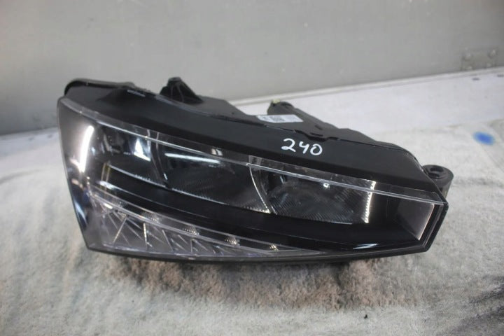 Frontscheinwerfer Skoda Scala 657941016 Rechts Scheinwerfer Headlight SCH7700483557jj