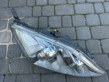 Laden Sie das Bild in den Galerie-Viewer, Frontscheinwerfer Honda Cr-V III SPP17986 33100SWWG1 Rechts Headlight SCH7706630569vj