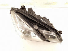 Laden Sie das Bild in den Galerie-Viewer, Frontscheinwerfer Mercedes-Benz W212 A2128205861 Rechts Scheinwerfer Headlight SCH7707993395pu