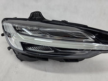 Load image into Gallery viewer, Frontscheinwerfer Volvo V60 II S60 III 32347005 Rechts Scheinwerfer Headlight SCH7711934482mh