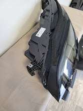 Laden Sie das Bild in den Galerie-Viewer, Frontscheinwerfer Tesla 3 1760888-00-E Links Scheinwerfer Headlight SCH7715512328ez