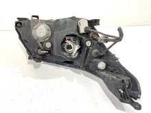 Laden Sie das Bild in den Galerie-Viewer, Frontscheinwerfer Toyota Avensis 10100-17685 Links Scheinwerfer Headlight SCH7717319438en