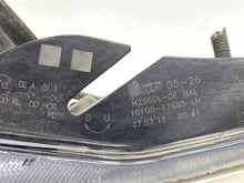 Laden Sie das Bild in den Galerie-Viewer, Frontscheinwerfer Toyota Avensis 10100-17685 Links Scheinwerfer Headlight SCH7717319438en
