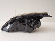 Laden Sie das Bild in den Galerie-Viewer, Frontscheinwerfer Opel Vectra C 13170934 Rechts Scheinwerfer Headlight SCH7719488635rr