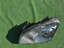 Laden Sie das Bild in den Galerie-Viewer, Frontscheinwerfer Nissan Qashqai I 26060JD90A Links Scheinwerfer Headlight SCH7719832089ge