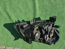 Laden Sie das Bild in den Galerie-Viewer, Frontscheinwerfer Nissan Qashqai I 26060JD90A Links Scheinwerfer Headlight SCH7719832089ge