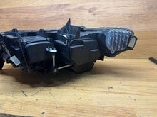 Laden Sie das Bild in den Galerie-Viewer, Frontscheinwerfer VW I 9000VF201P5C Rechts Scheinwerfer Headlight SCH7725225256uc
