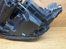 Laden Sie das Bild in den Galerie-Viewer, Frontscheinwerfer VW I 9000VF201P5C Rechts Scheinwerfer Headlight SCH7725225256uc