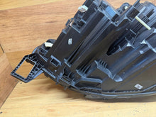 Laden Sie das Bild in den Galerie-Viewer, Frontscheinwerfer VW I 9000VF201P5C Rechts Scheinwerfer Headlight SCH7725225256uc