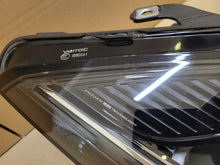 Laden Sie das Bild in den Galerie-Viewer, Frontscheinwerfer Jaguar E-Pace X540 J9C3-13W030-BC J9C3-13W029-BC Ein Satz SCH7730342217cm
