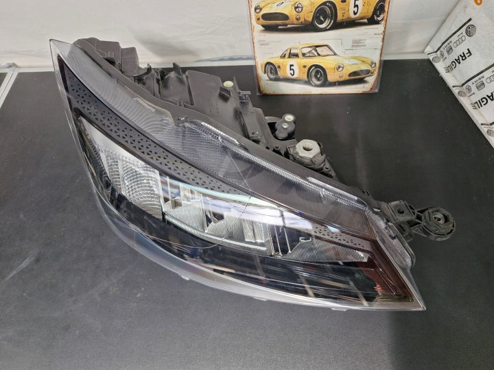 Frontscheinwerfer Seat I 6F1941006F Rechts Scheinwerfer Headlight SCH7742900674oh