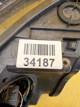 Laden Sie das Bild in den Galerie-Viewer, Frontscheinwerfer BMW 5 E60 E61 E61KOD 85122000 Xenon Rechts Headlight SCH7743021705lw