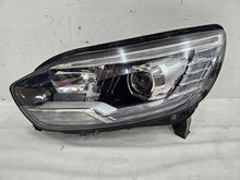 Laden Sie das Bild in den Galerie-Viewer, Frontscheinwerfer Renault Scenic 260606727R Links Scheinwerfer Headlight SCH7752964324en