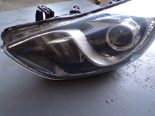 Laden Sie das Bild in den Galerie-Viewer, Frontscheinwerfer Hyundai I30 92101-A6020 Links Scheinwerfer Headlight SCH7756405720gh