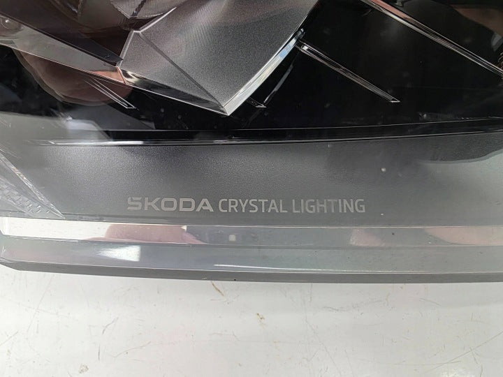 Frontscheinwerfer Skoda Octavia IV 5E4941036 Rechts Scheinwerfer Headlight SCH7759074661xn
