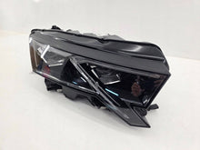 Laden Sie das Bild in den Galerie-Viewer, Frontscheinwerfer Skoda Octavia IV 5E4941036 Rechts Scheinwerfer Headlight SCH7759074661xn