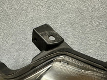 Laden Sie das Bild in den Galerie-Viewer, Frontscheinwerfer Toyota Auris 89906417 Links Scheinwerfer Headlight SCH7759863136mm