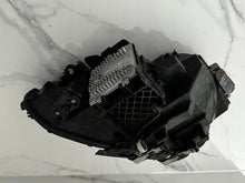 Laden Sie das Bild in den Galerie-Viewer, Frontscheinwerfer BMW 2 8083636-06 LED Rechts Scheinwerfer Headlight SCH7761061605pa