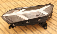 Laden Sie das Bild in den Galerie-Viewer, Frontscheinwerfer Dacia Sandero III Logan 260602561 LED Links Headlight SCH7770948525sr