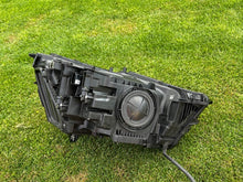 Laden Sie das Bild in den Galerie-Viewer, Frontscheinwerfer Audi Q3 83A941033 Full LED Links Scheinwerfer Headlight SCH7774700934lo
