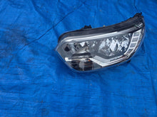 Laden Sie das Bild in den Galerie-Viewer, Frontscheinwerfer Renault Express 260600331R Links Scheinwerfer Headlight SCH7776413786xg