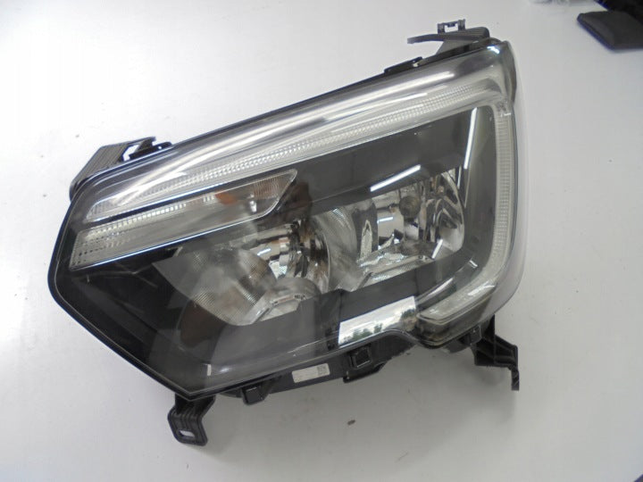 Frontscheinwerfer Renault Master III 260607867R Links Scheinwerfer Headlight SCH7777648515oc