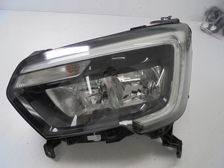 Frontscheinwerfer Renault Master III 260607867R Links Scheinwerfer Headlight SCH7777648515oc