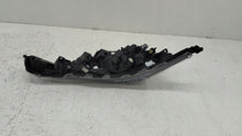 Laden Sie das Bild in den Galerie-Viewer, Frontscheinwerfer Toyota Corolla 81150-02S70 Links Scheinwerfer Headlight SCH7782713663jz