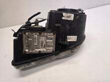 Laden Sie das Bild in den Galerie-Viewer, Frontscheinwerfer Chrysler 300 C 04805760AH Rechts Scheinwerfer Headlight SCH7783225702dg