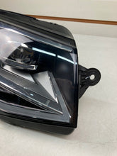 Load image into Gallery viewer, Frontscheinwerfer VW Multivan 7E1941036 LED Rechts Scheinwerfer Headlight SCH7783297980av