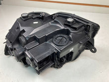 Load image into Gallery viewer, Frontscheinwerfer VW Multivan 7E1941036 LED Rechts Scheinwerfer Headlight SCH7783297980av