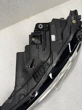 Laden Sie das Bild in den Galerie-Viewer, Frontscheinwerfer Audi A3 8Y0941033 Links Scheinwerfer Headlight SCH7783503336vq