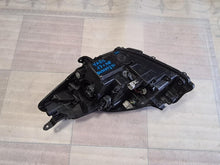 Laden Sie das Bild in den Galerie-Viewer, Frontscheinwerfer Toyota Yaris 811300DJ90 Rechts Scheinwerfer Headlight SCH7783885793ww