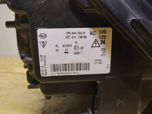 Laden Sie das Bild in den Galerie-Viewer, Frontscheinwerfer Porsche Panamera 7P5941752H Ein Stück (Rechts oder Links) SCH7791175179aw