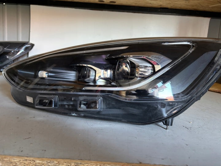 Frontscheinwerfer Ford Focus JX7B-13E016-AJ LED Links Scheinwerfer Headlight SCH7796990416ho