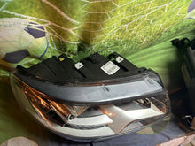 Laden Sie das Bild in den Galerie-Viewer, Frontscheinwerfer VW Transporter 7E5941015 7E5941016 Xenon Ein Satz Headlight SCH7802895918ei