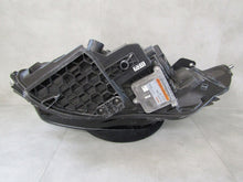 Laden Sie das Bild in den Galerie-Viewer, Frontscheinwerfer Land Rover I Sport Discovery L550 FK7213W029HG Xenon Rechts SCH7803828363so