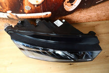 Laden Sie das Bild in den Galerie-Viewer, Frontscheinwerfer Skoda Octavia IV 5E4941016B Rechts Scheinwerfer Headlight SCH7809178566im