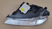 Load image into Gallery viewer, Frontscheinwerfer Volvo Xc70 31214348 Rechts Scheinwerfer Headlight SCH7809880450sv