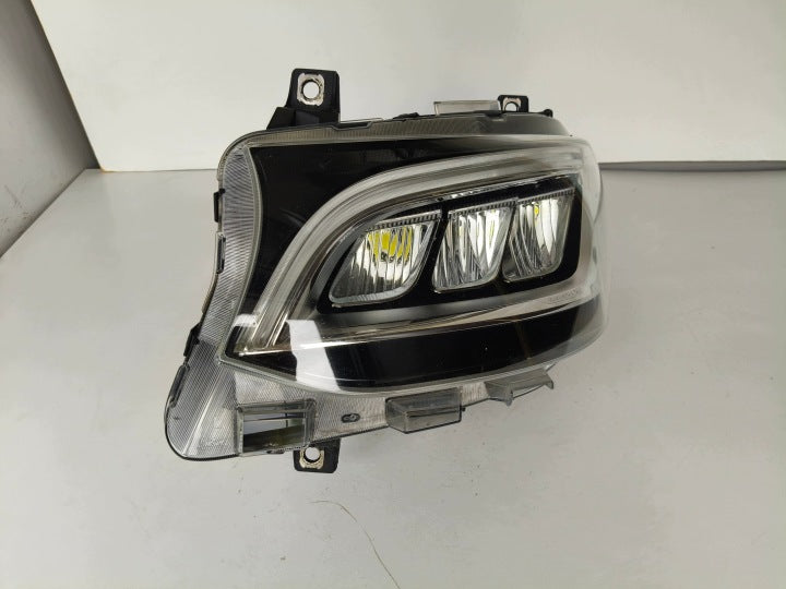 Frontscheinwerfer Mercedes-Benz Sprinter A9109065700 Links Headlight SCH7810251939zu