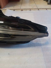 Laden Sie das Bild in den Galerie-Viewer, Frontscheinwerfer Volvo V60 32420508 Rechts Scheinwerfer Headlight SCH7813918929hn