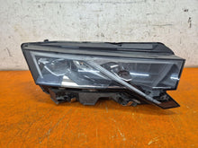 Load image into Gallery viewer, Frontscheinwerfer Skoda Octavia IV 5E4941022 Rechts Scheinwerfer Headlight SCH7820811577fx