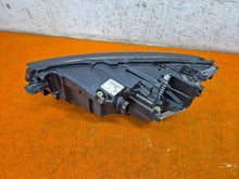 Load image into Gallery viewer, Frontscheinwerfer Skoda Octavia IV 5E4941022 Rechts Scheinwerfer Headlight SCH7820811577fx