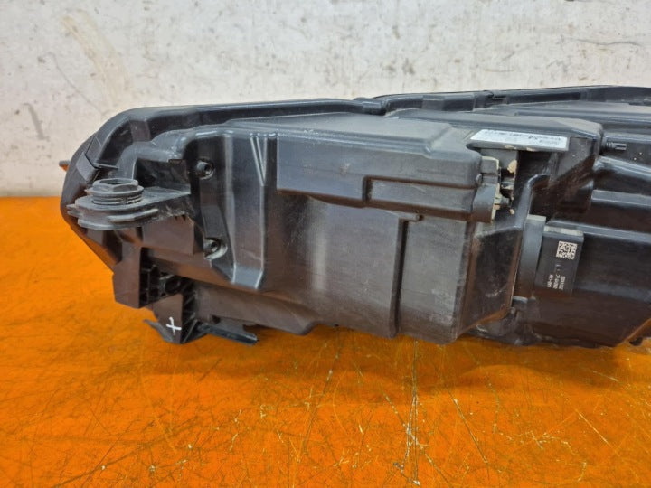Frontscheinwerfer Skoda Octavia IV 5E4941022 Rechts Scheinwerfer Headlight SCH7820811577fx