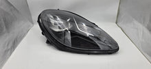 Laden Sie das Bild in den Galerie-Viewer, Frontscheinwerfer Porsche Macan 95b 95B941010BB LED Rechts Headlight SCH7821557841al