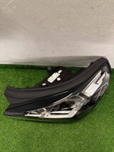 Laden Sie das Bild in den Galerie-Viewer, Frontscheinwerfer BMW X1 5A9A27702 Links Scheinwerfer Headlight SCH7821757979dh